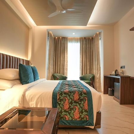 Rj Hotel - Managed By Atithi House Greater Noida Buitenkant foto