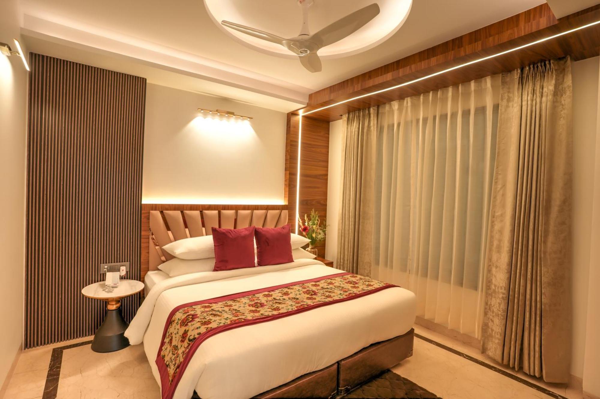 Rj Hotel - Managed By Atithi House Greater Noida Buitenkant foto